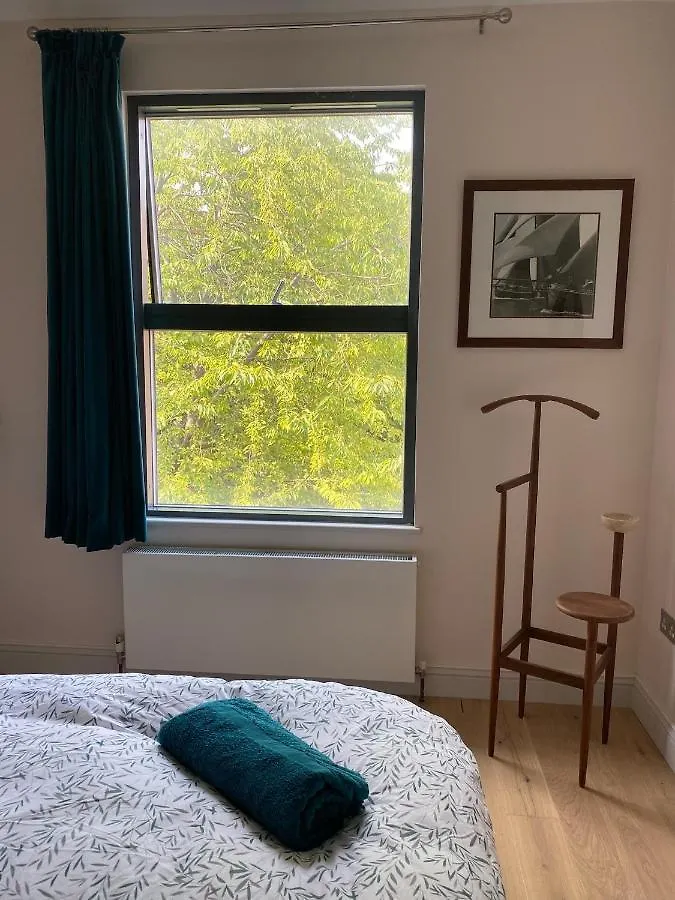 Bright & Beautiful Loft 10Mins To Shoreditch London 0*,  United Kingdom