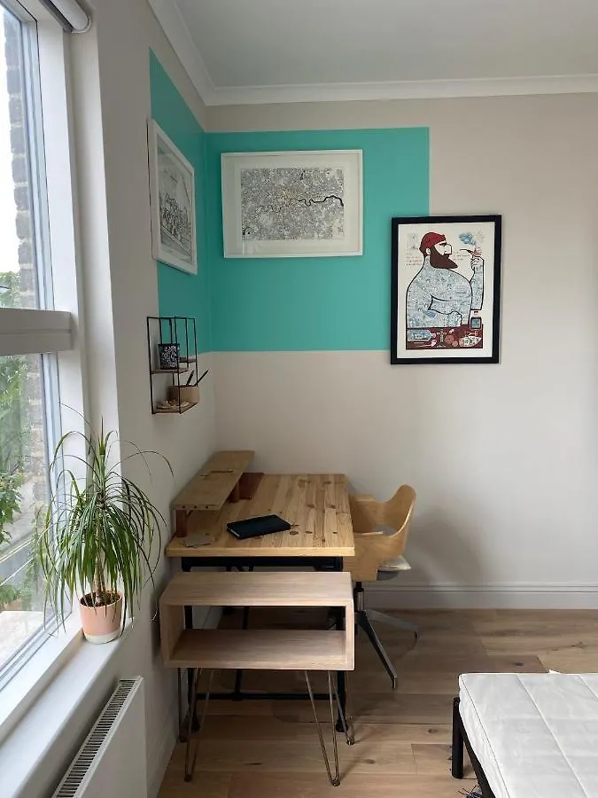 Bright & Beautiful Loft 10Mins To Shoreditch London 0*,  United Kingdom