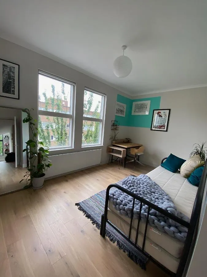 Apartment Bright & Beautiful Loft 10Mins To Shoreditch London